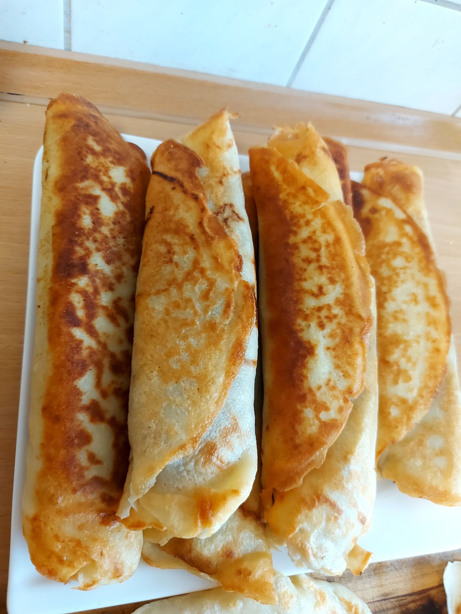 Lietiniai blynai su faršu ir sūriu